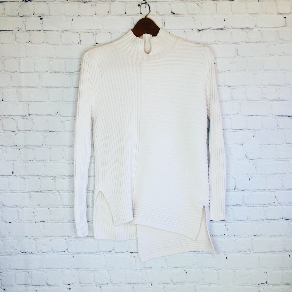 Cabi D ring sweater